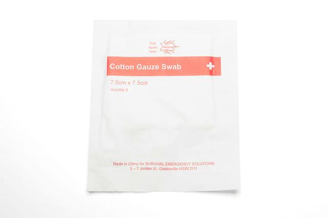 Cotton gauze swabs sterile 7.5cm x 7.5cm
